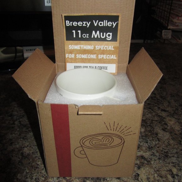 💰 3/$25.00 Breezy Valley 11 Oz. Mug NIB. - Picture 3 of 7